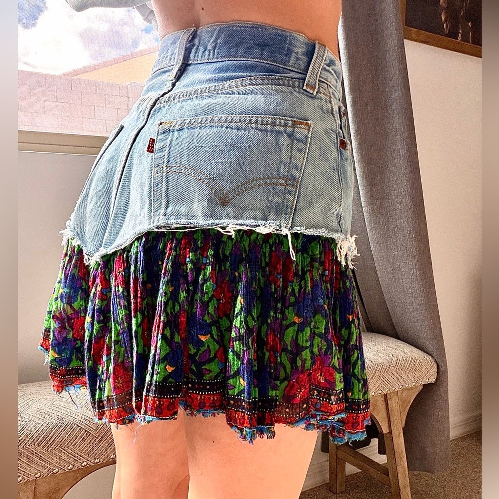 Furst Of A Kind LA Vintage Levi’s Repurposed Skirt Festival Boho Rare Sz W24 XS